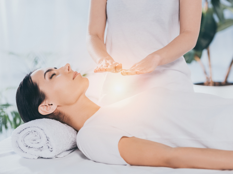 Kaj je reiki in zakaj ga izbrati?